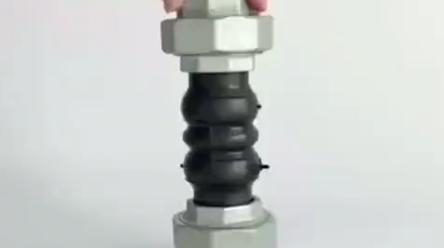 新华丰管道双球出口橡胶丝扣软连接