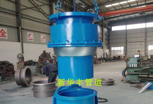 球形补偿器是解决管道热胀冷缩的设备应用广泛.jpg
