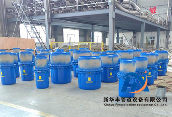 套筒补偿器在出厂销售之前要进行疲劳测试.jpg
