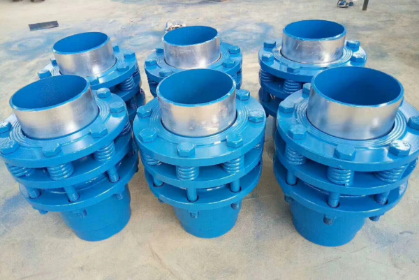 选择旋转补偿器在管道中具有哪些优势呢.jpg